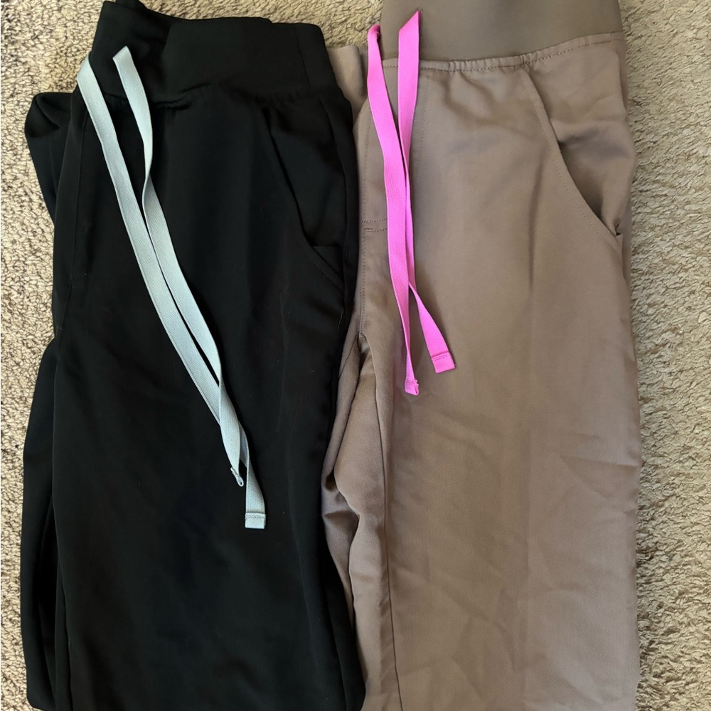 FIGS scrub joggers